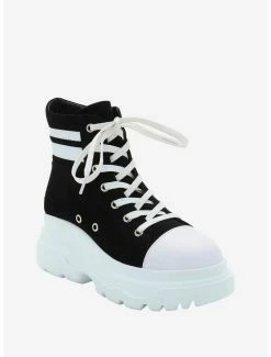 Brand new 🧨 Black & White Varsity Chunky Hi-Top 👟 Sneakers 🧨