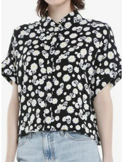 Brand new ๐ฅฐ Skulls & Daisies ๐ง Girls Woven Button-Up ๐