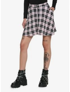 Best deal 😉 Plaid Black & Pink O-Ring Skater 👗 Skirt 😍