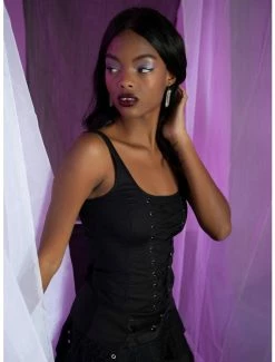 Deals ✔️ Black Lace-Up Corset 🥰