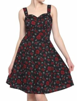 New 🎁 Skulls & Red Roses Retro 👗 Dress ✨