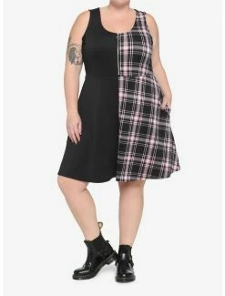 New ⌛ Black & Pink Plaid Split Skater 👗 Dress Plus Size 🧨 -HT Style Outlet Store 16916092 av1