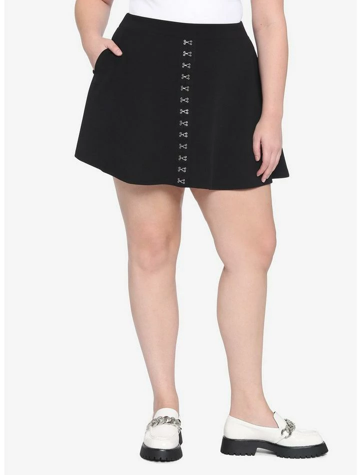 Flash Sale ๐ Black Hook-And-Eye Skater ๐ Skirt Plus Size ๐ 3 Flash Sale ๐ Black Hook-And-Eye Skater ๐ Skirt Plus Size ๐