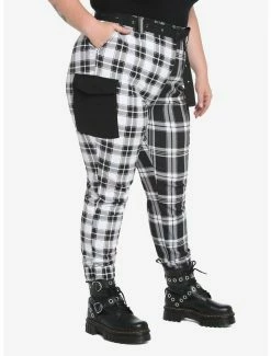 Outlet 😍 Black & White Plaid Split Jogger Pants Plus Size ✔️ -HT Style Outlet Store 17169823 av1