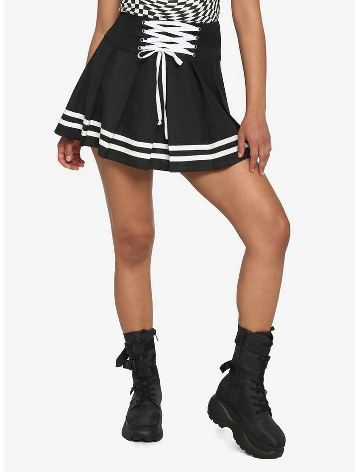 Outlet ๐ Black & White Lace-Up Pleated ๐ Skirt ๐ 3 Outlet ๐ Black & White Lace-Up Pleated ๐ Skirt ๐