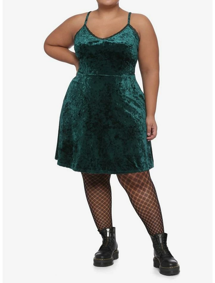 Brand new ๐ Green Velvet Skater Slip ๐ Dress Plus Size โ 4 Brand new ๐ Green Velvet Skater Slip ๐ Dress Plus Size โ - Image 2