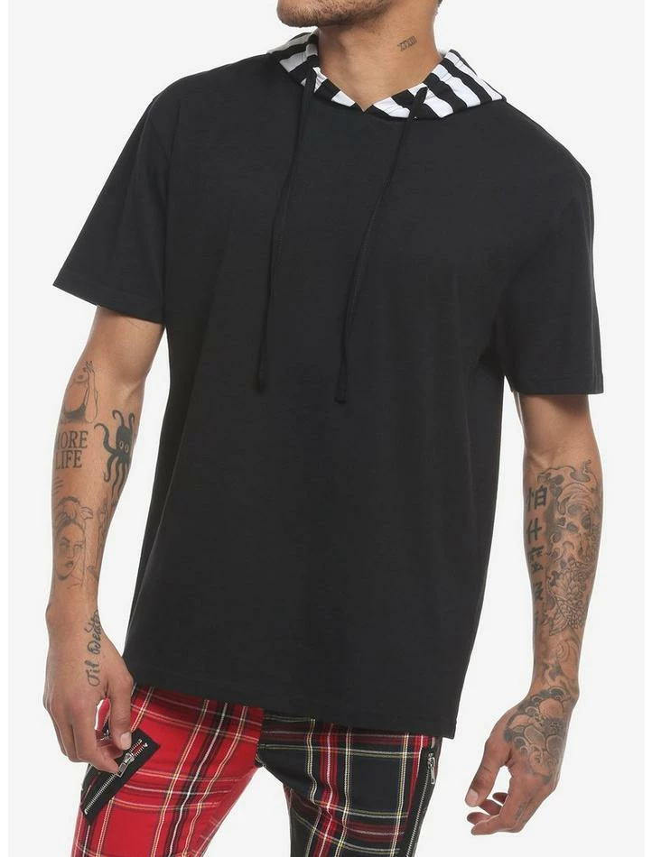 Best Pirce ๐ Black & White Stripe Short-Sleeve Hoodie T-Shirt ๐ 3 Best Pirce ๐ Black & White Stripe Short-Sleeve Hoodie T-Shirt ๐