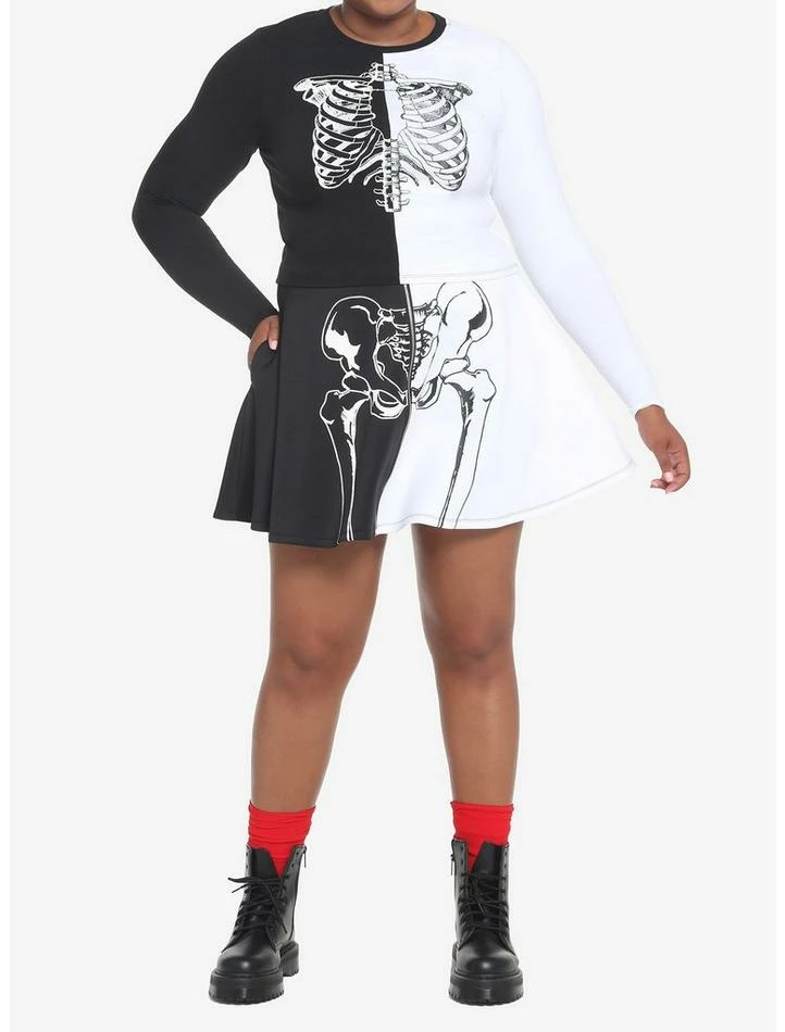 Best Pirce ๐ฏ Black & White Split Rib Cage ๐ง Girls Long-Sleeve T-Shirt Plus Size ๐ฅ 4 Best Pirce ๐ฏ Black & White Split Rib Cage ๐ง Girls Long-Sleeve T-Shirt Plus Size ๐ฅ - Image 2