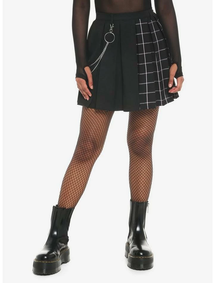 Best deal ๐ Black & Pink Plaid Split Pleated ๐ Skirt ๐ 3 Best deal ๐ Black & Pink Plaid Split Pleated ๐ Skirt ๐