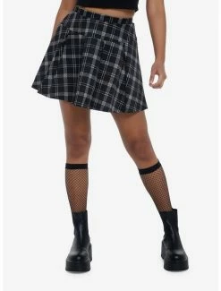 Best Pirce 🎉 Black Plaid 👗 Skirt 😉